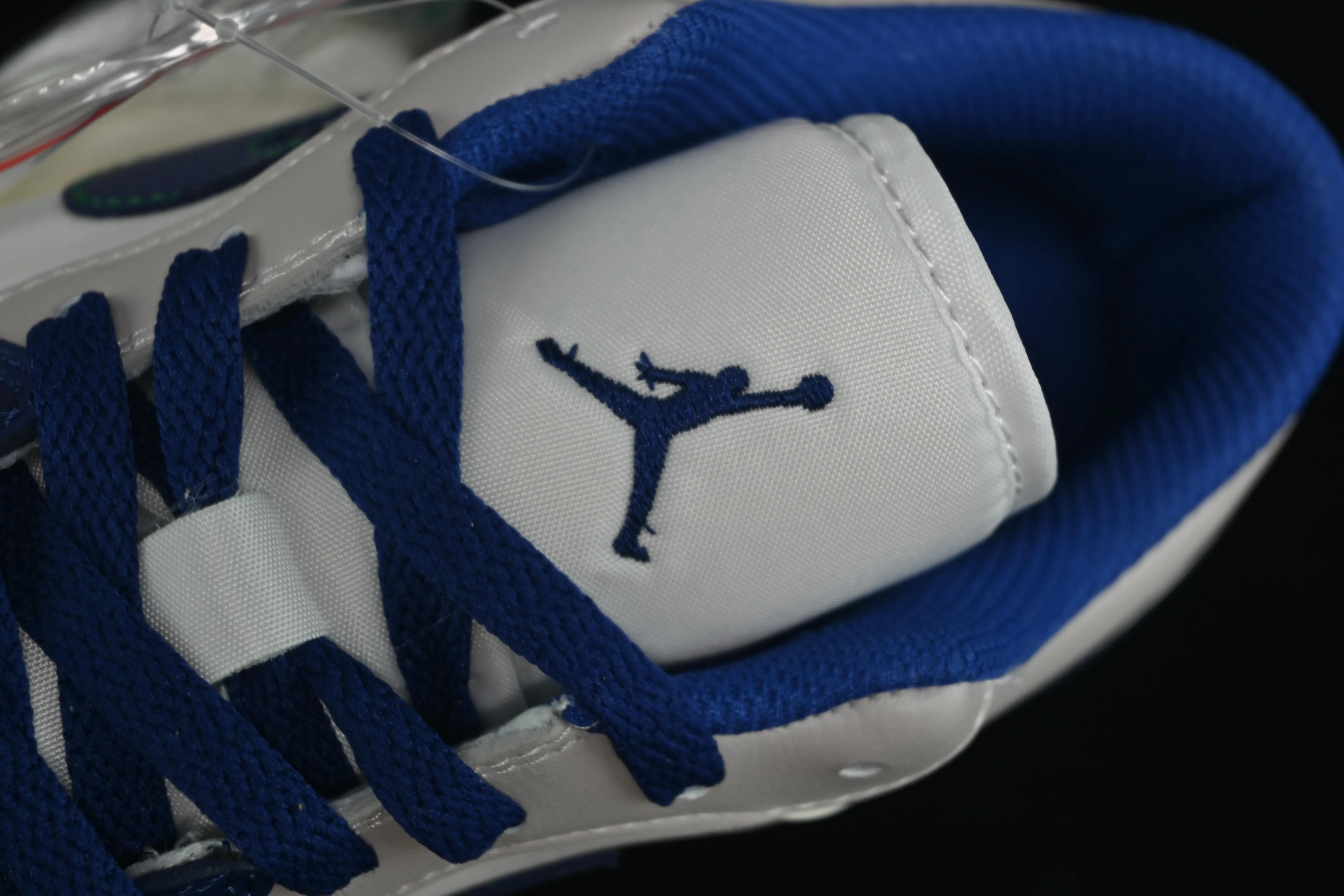 All categories Air Jordan Jordan series basketball shoes Air Jordan 1 Low Air Jordan 1 Low AJ1 Joe 1 blue and green color matching low-top cultural casual sneakers 553558-147